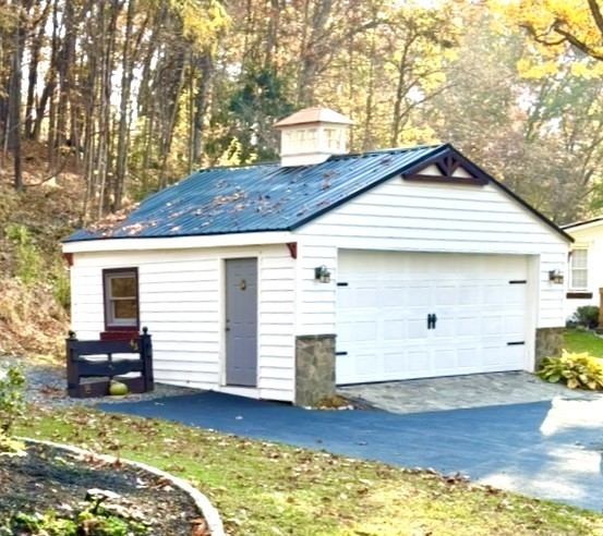 45 Greenwich Dr #NA - Photo 2 of 18