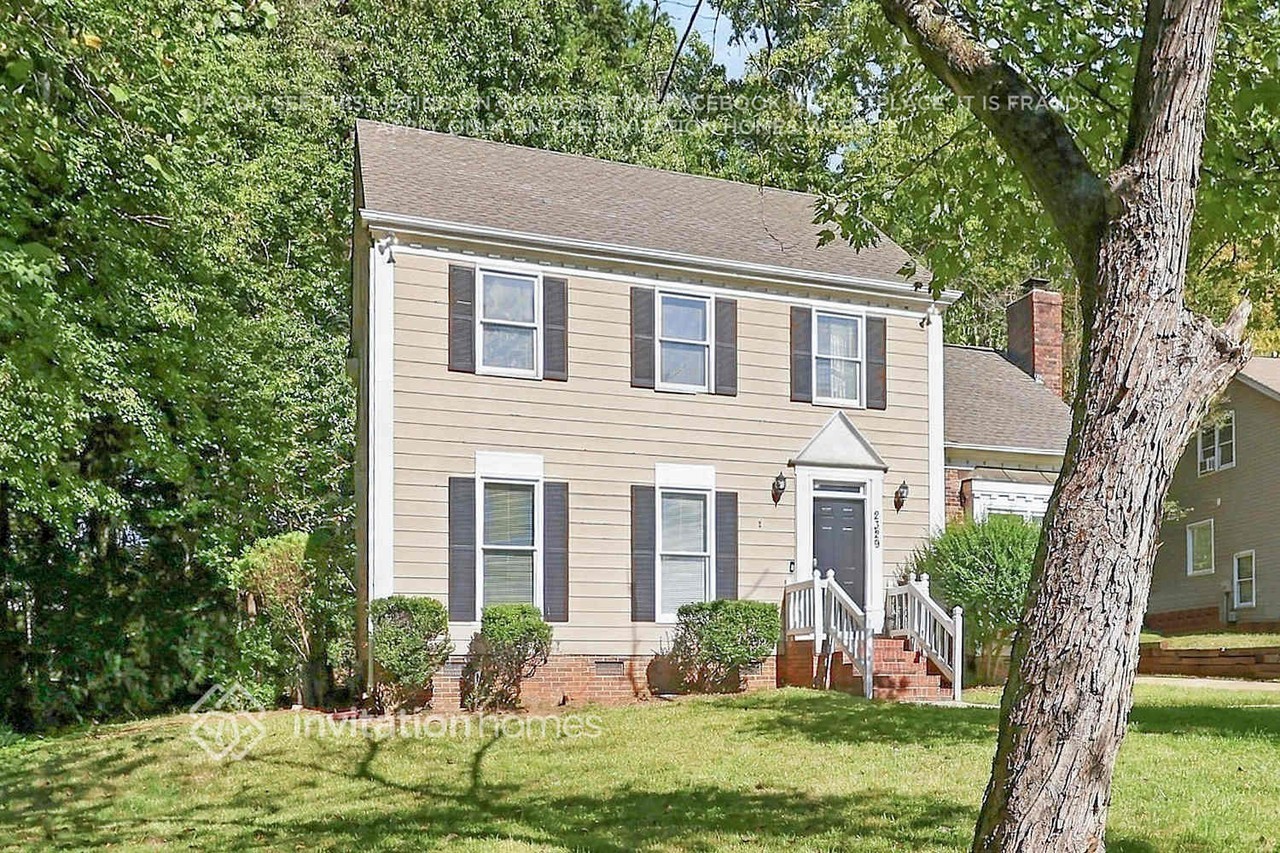 2329 Century Oaks Ln - Photo 2 of 18
