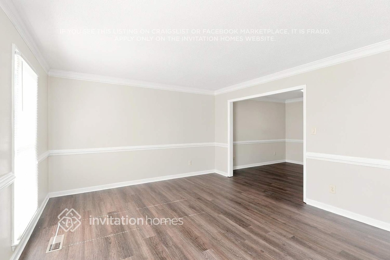 2329 Century Oaks Ln - Photo 5 of 18