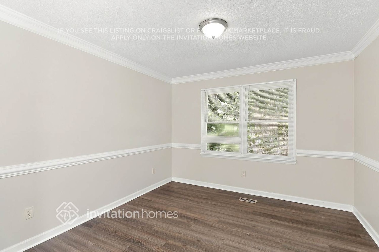 2329 Century Oaks Ln - Photo 6 of 18