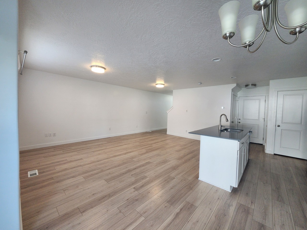 14928 S Messi St #1 - Photo 7 of 35