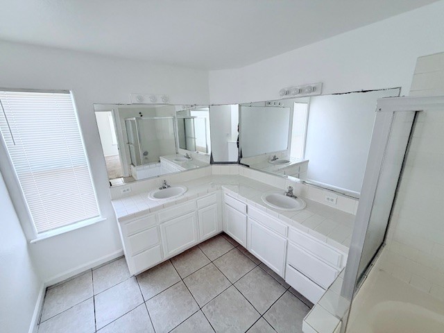 5680 W Morris Ave #1 - Photo 7 of 15