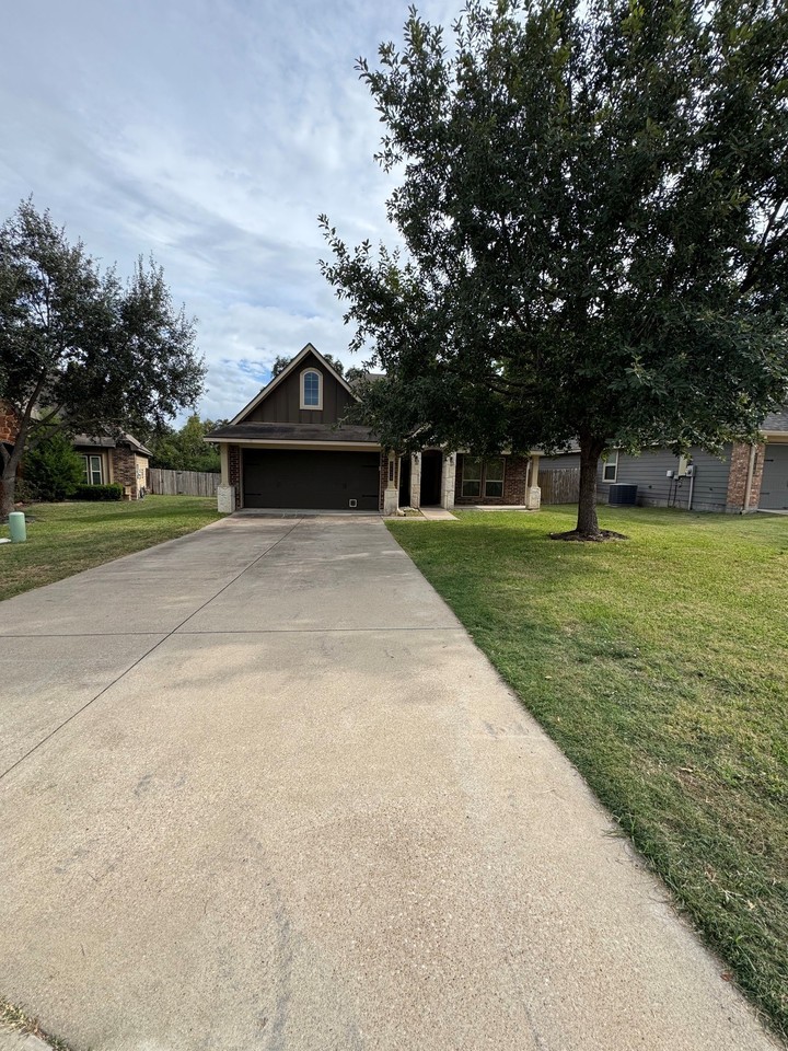 2120 Timberline Ct #1 - Photo 2 of 21