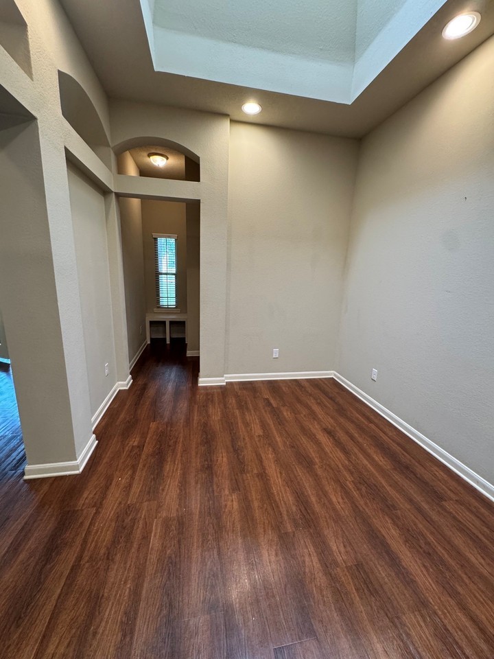 2120 Timberline Ct #1 - Photo 5 of 21
