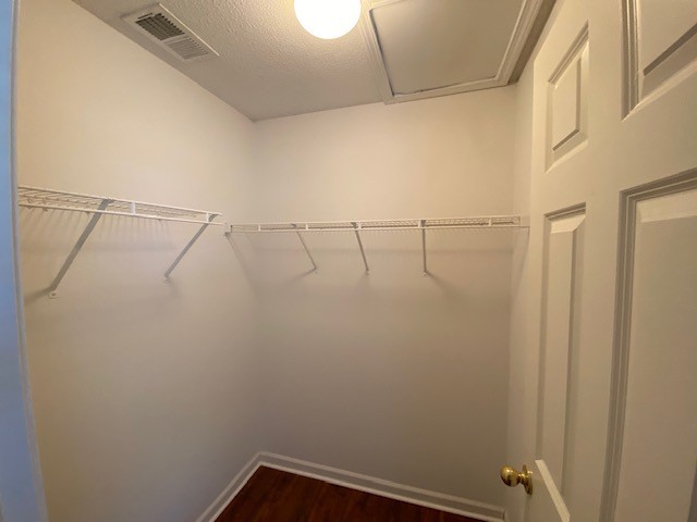 2547 Boxford Ln - Photo 5 of 12