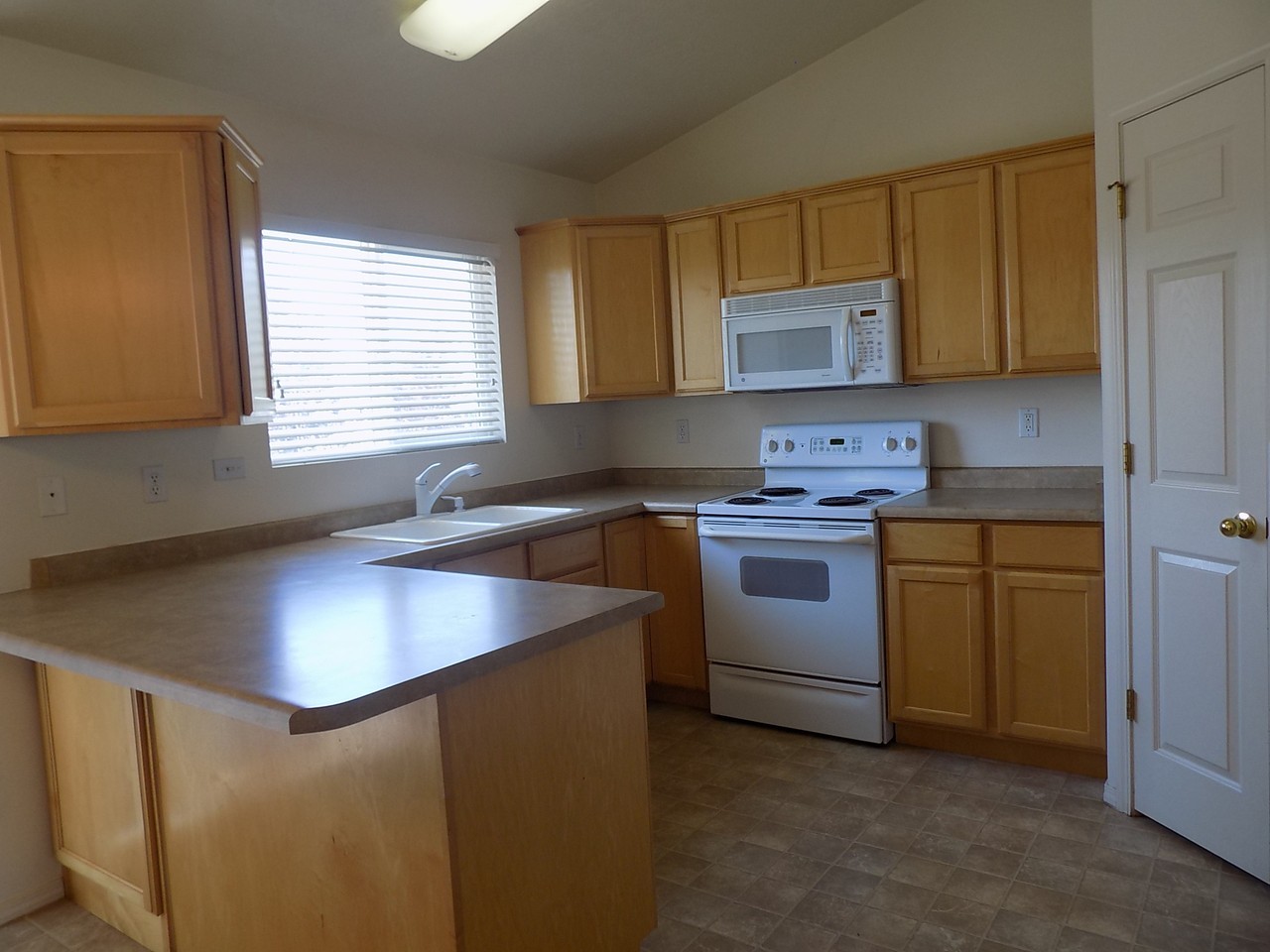 2687 W 1445 N #1 - Photo 5 of 16