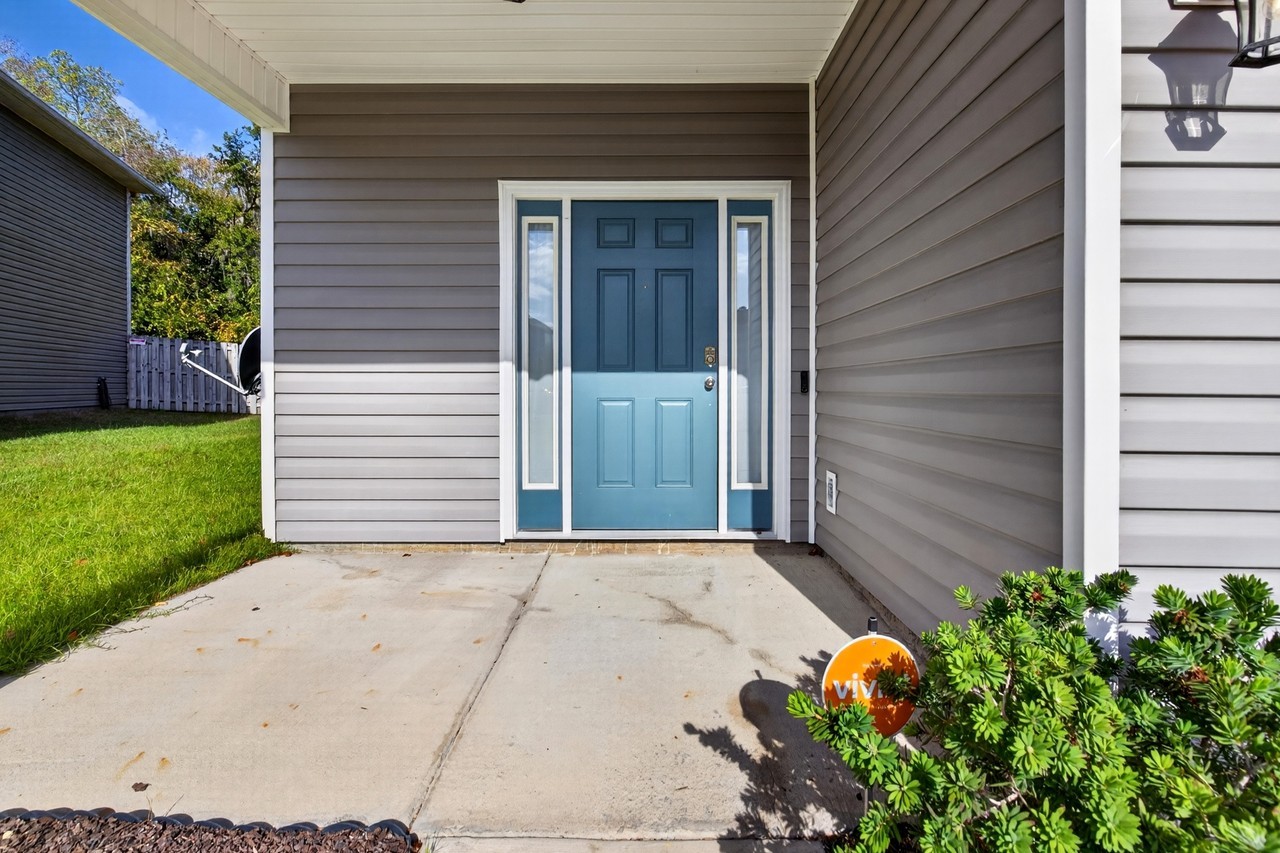 685 Fairview Cir #1 - Photo 2 of 36