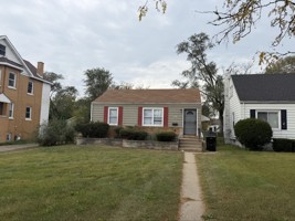 featured image of 2312 Monroe St #1
