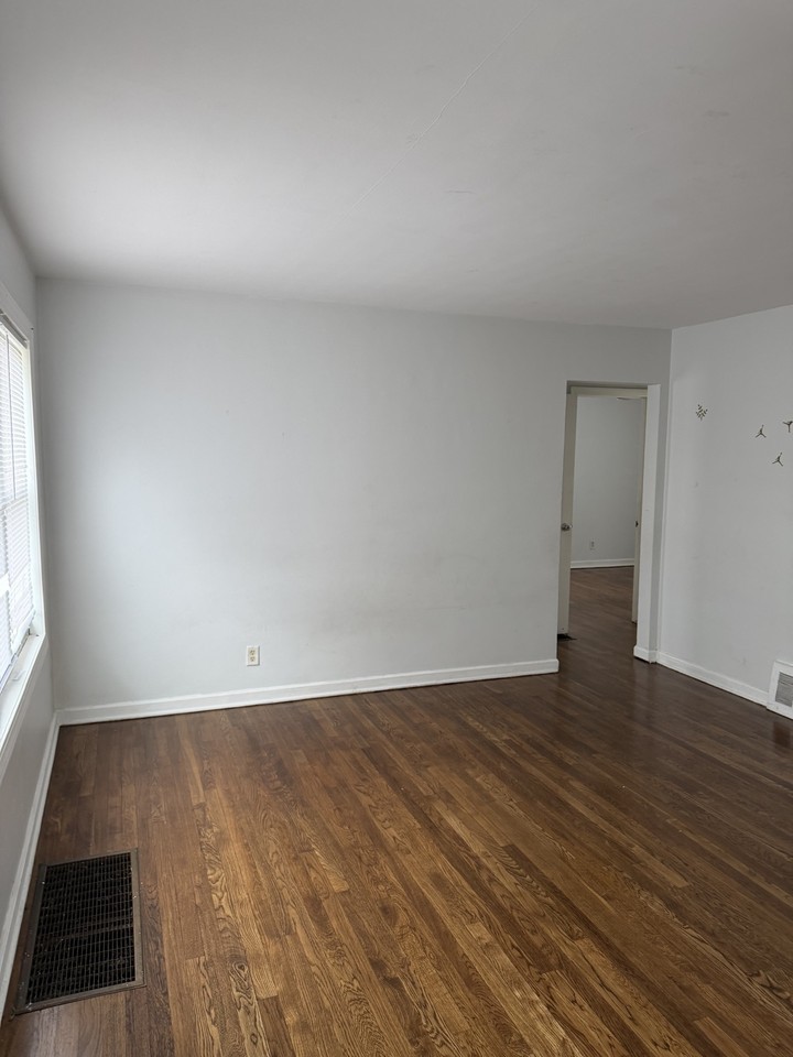 2312 Monroe St #1 - Photo 2 of 24