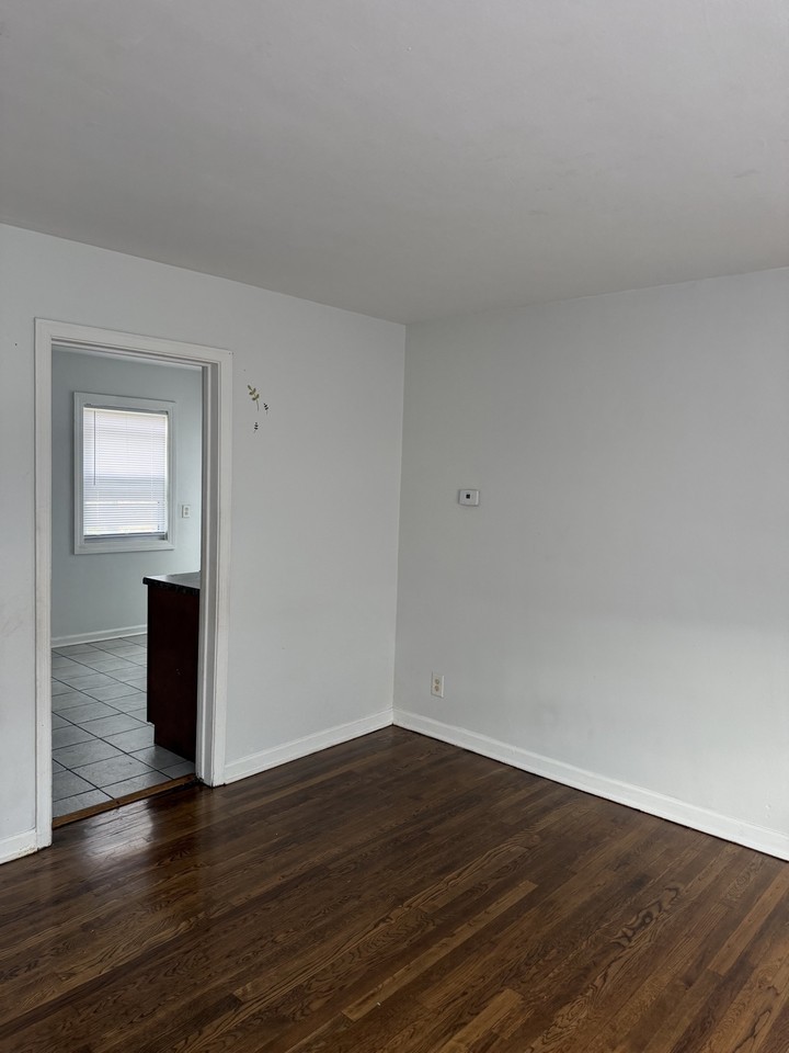 2312 Monroe St #1 - Photo 3 of 24