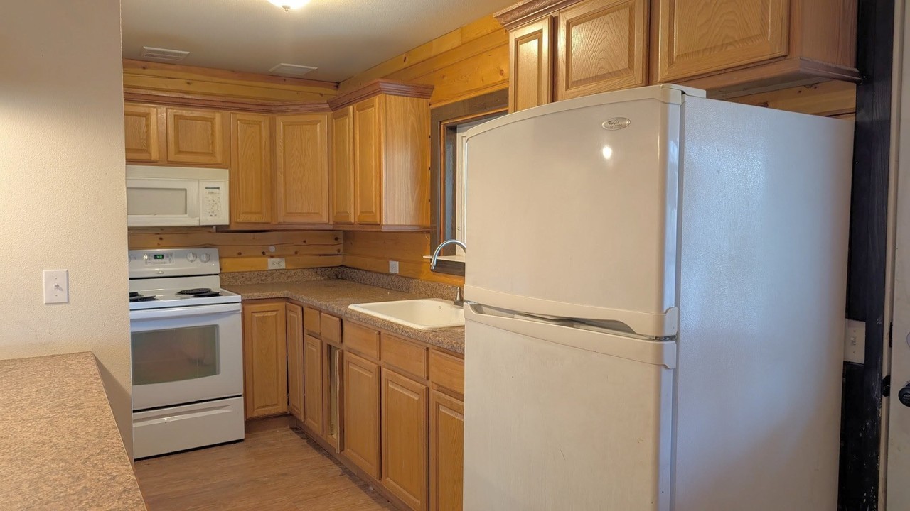 4010 Old Wood Rd #D - Photo 2 of 15