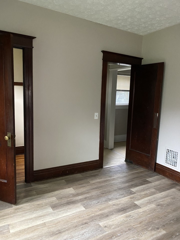 348 Clay Ave #348 - Photo 5 of 32