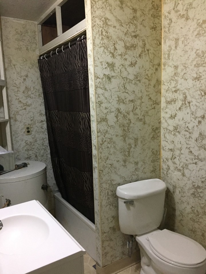 3850 S Lazenby Rd - Photo 2 of 6