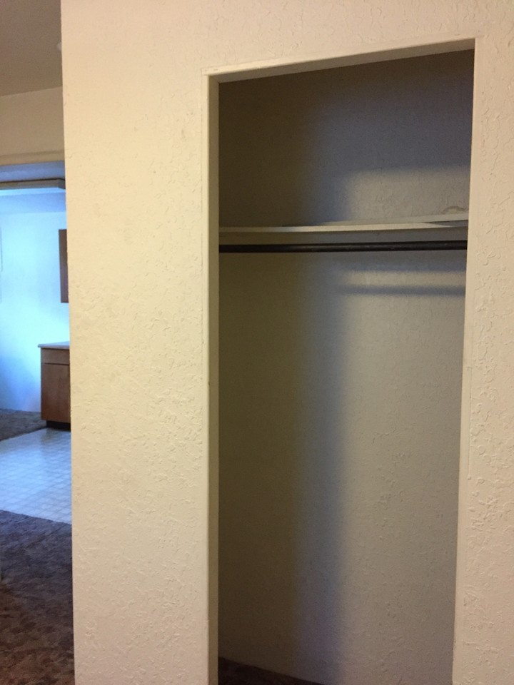 3850 S Lazenby Rd - Photo 4 of 6