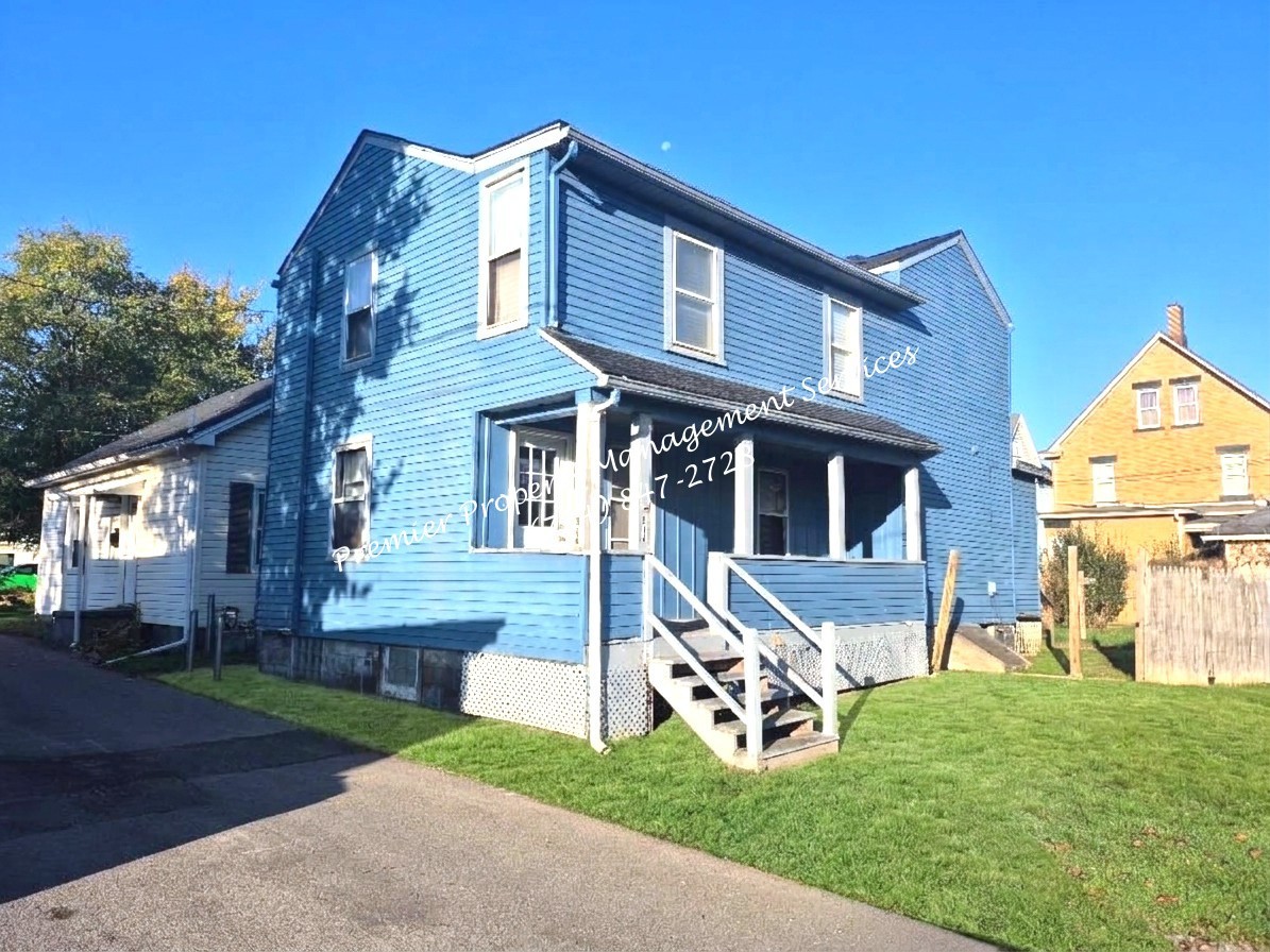 914 School St #1 - Photo 2 of 12