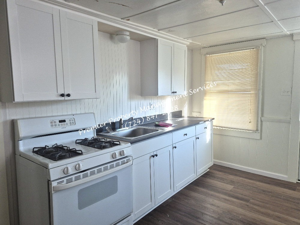 914 School St #1 - Photo 4 of 12