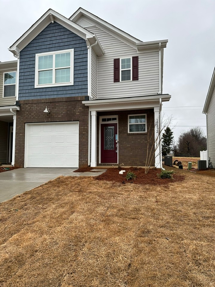 12832 Canton Side Ave #1
