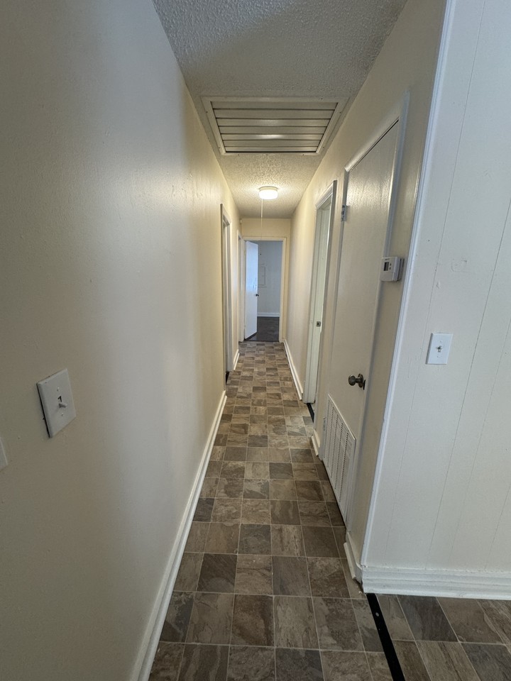 106 Joy Dr #1 - Photo 6 of 18