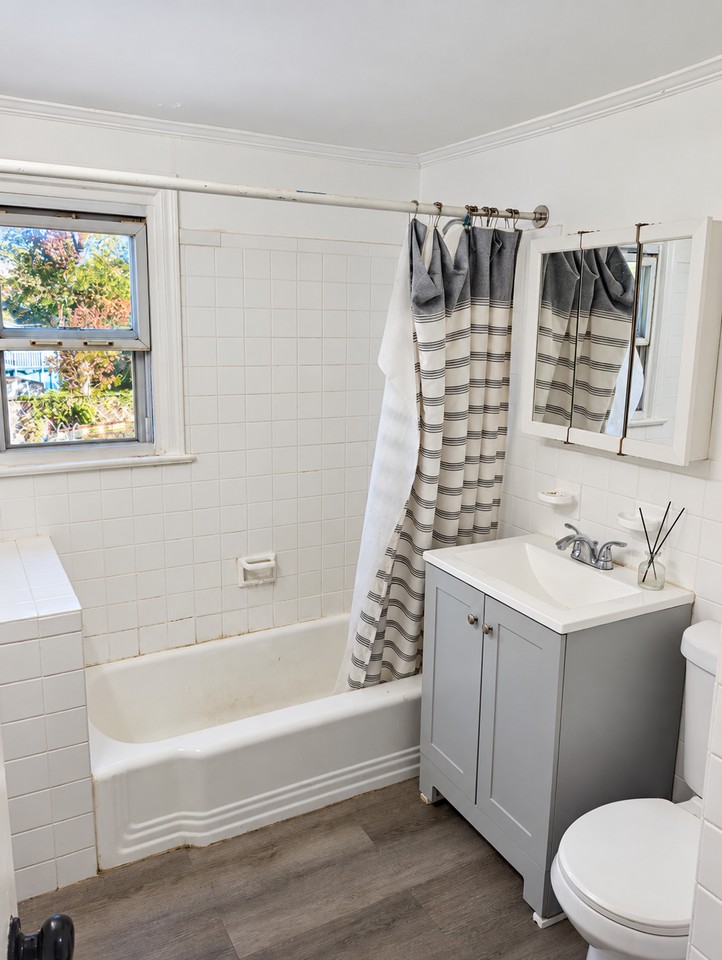 435 Inwood Rd #1 - Photo 7 of 28