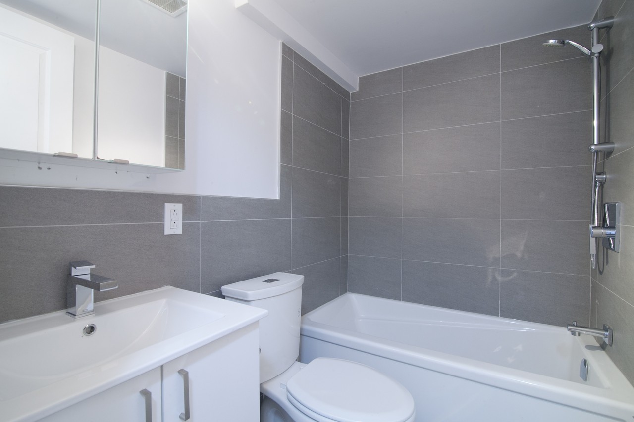 4570-4590 Queen Mary - Photo 5 of 50