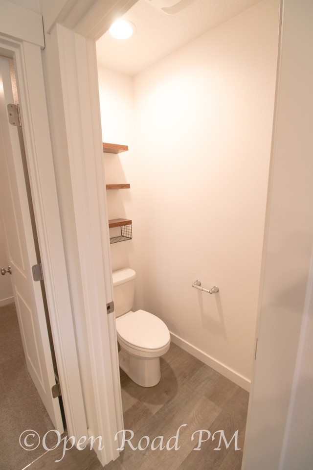 975 Ne Pinebreak Dr #1 - Photo 4 of 28