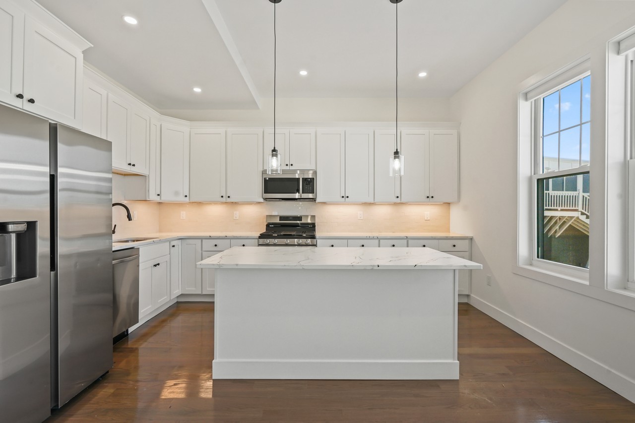 24 Broad Street - 3Apartment 1 #3 - Photo 5 of 11