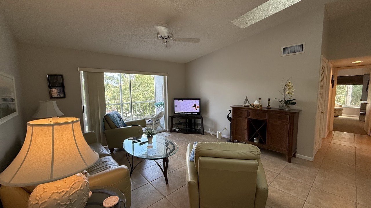 2510 Se Anchorage Cv #A3 - Photo 2 of 28
