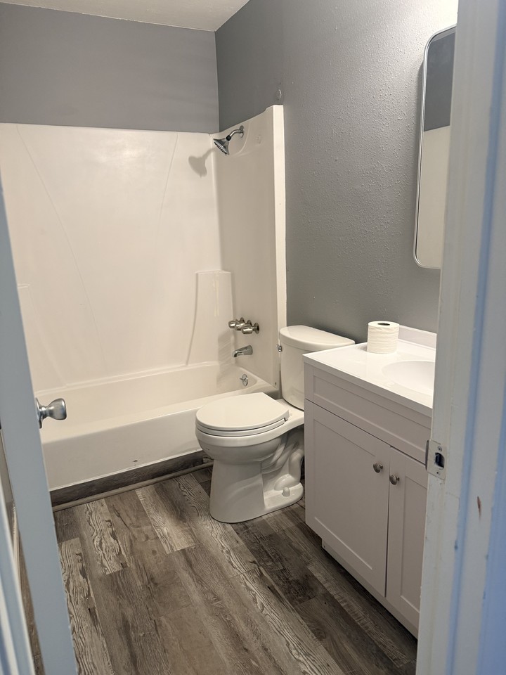 8017 Marquette Ave Ne #C - Photo 3 of 5