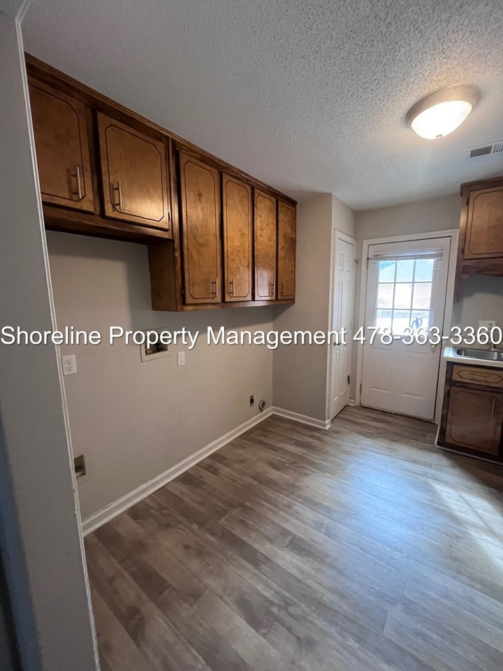 1861 N Ridge Dr #B - Photo 4 of 10