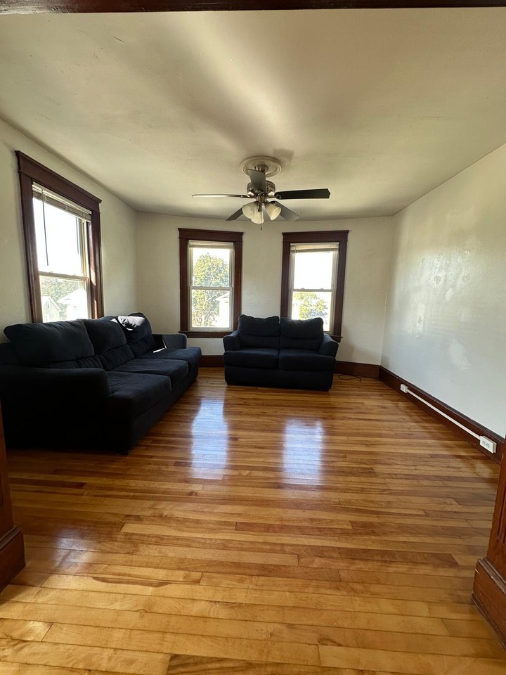 72 Fairfax Rd #3 - Photo 4 of 9