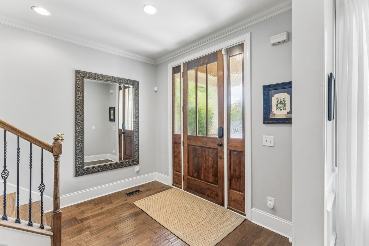 2924 Americus Dr #1 - Photo 3 of 27