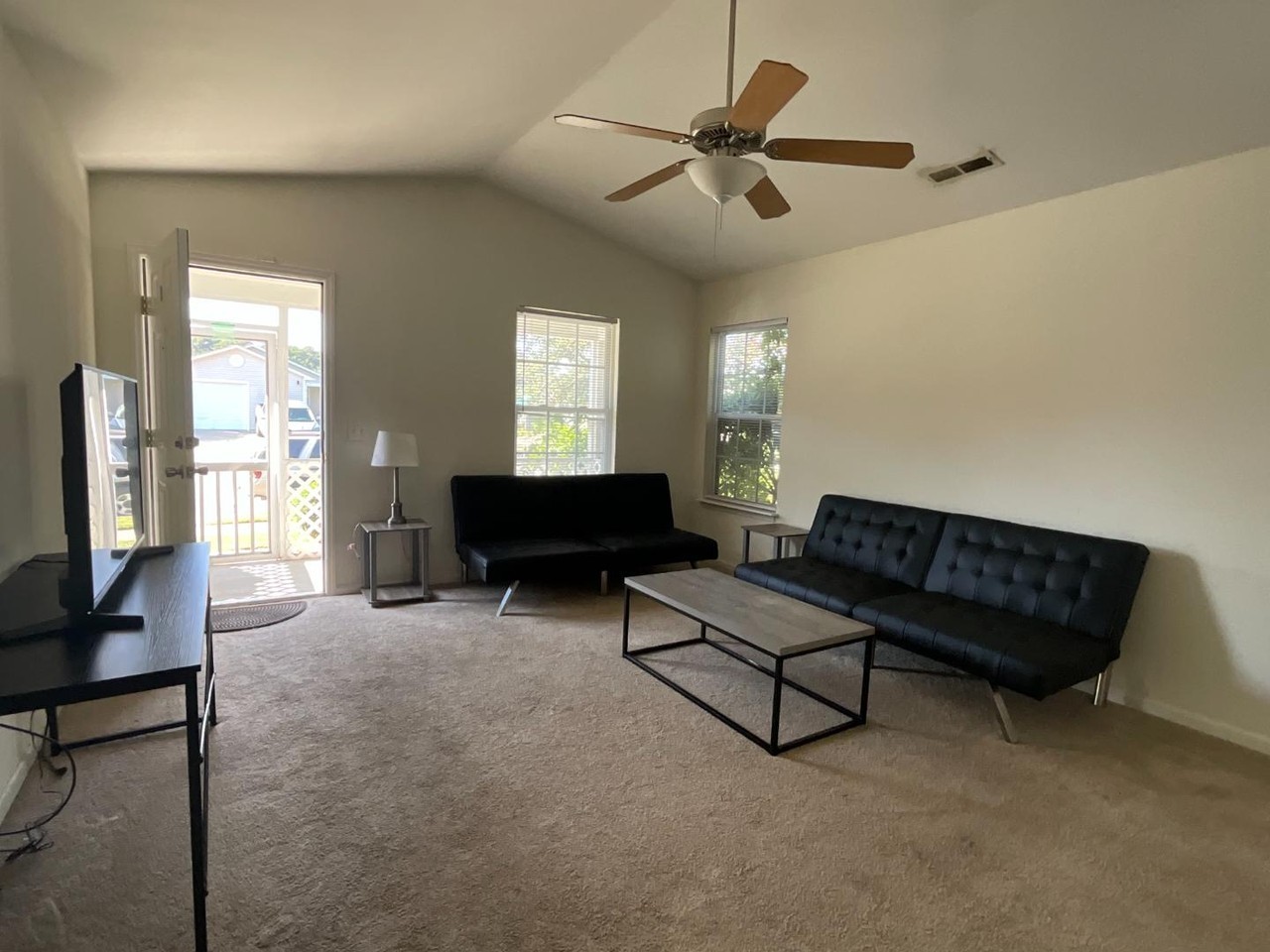 1736 Westpointe Dr - Photo 6 of 11