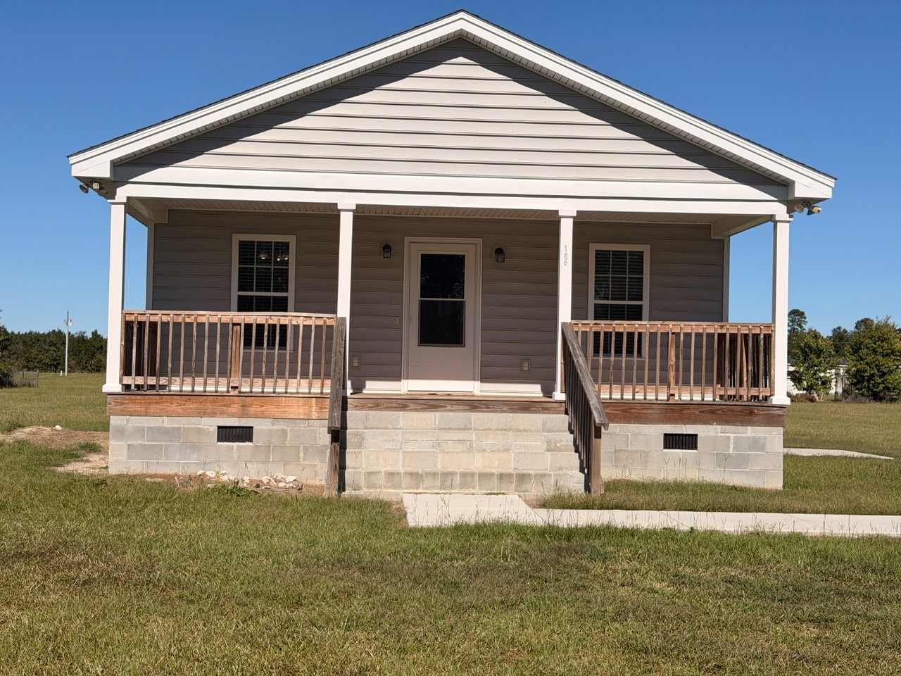186 Oak Ridge Dr - Photo 2 of 20