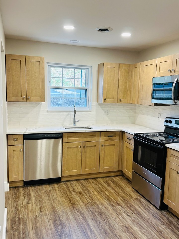 Alpine Ct - Photo 7 of 20