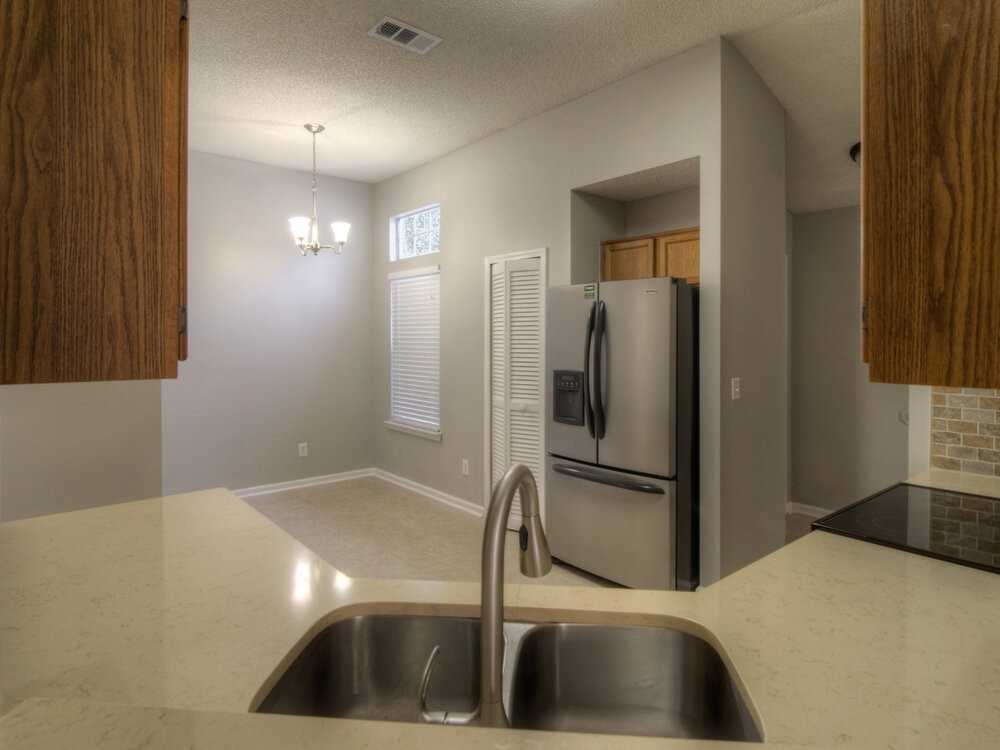 12356 Sondra Cove Trl N - Photo 7 of 15