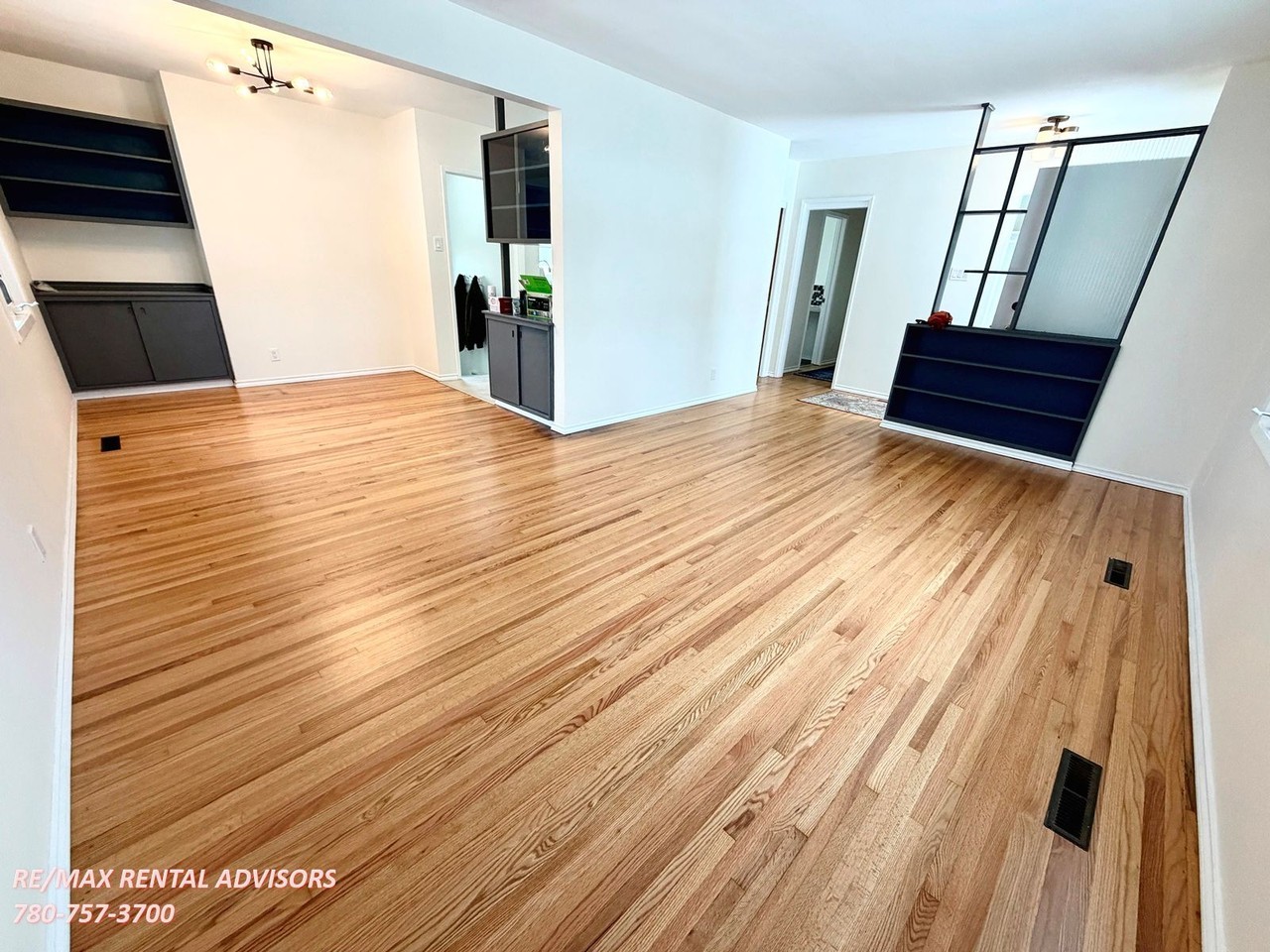 8131 158 St Nw - Photo 5 of 28
