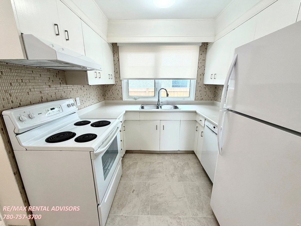 8131 158 St Nw - Photo 7 of 28