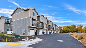 featured image of 2600 Racquet Ln