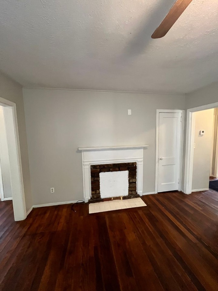 107 Elizabeth Ave - Photo 7 of 12