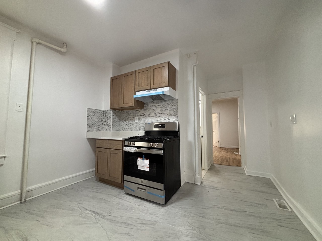 1084 Anna Street #1 - Photo 7 of 9