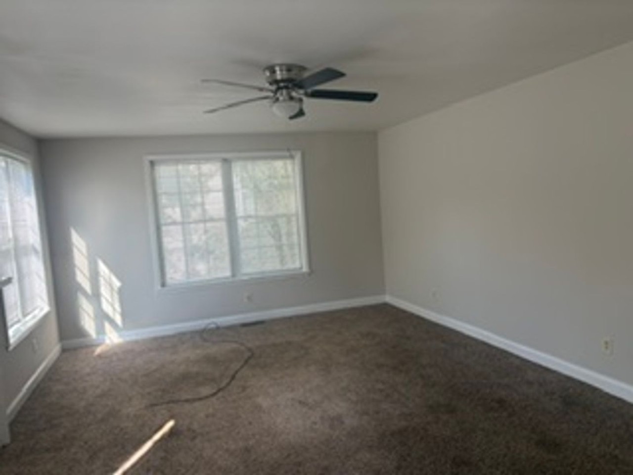 2809 N Patterson Ave - Photo 5 of 12