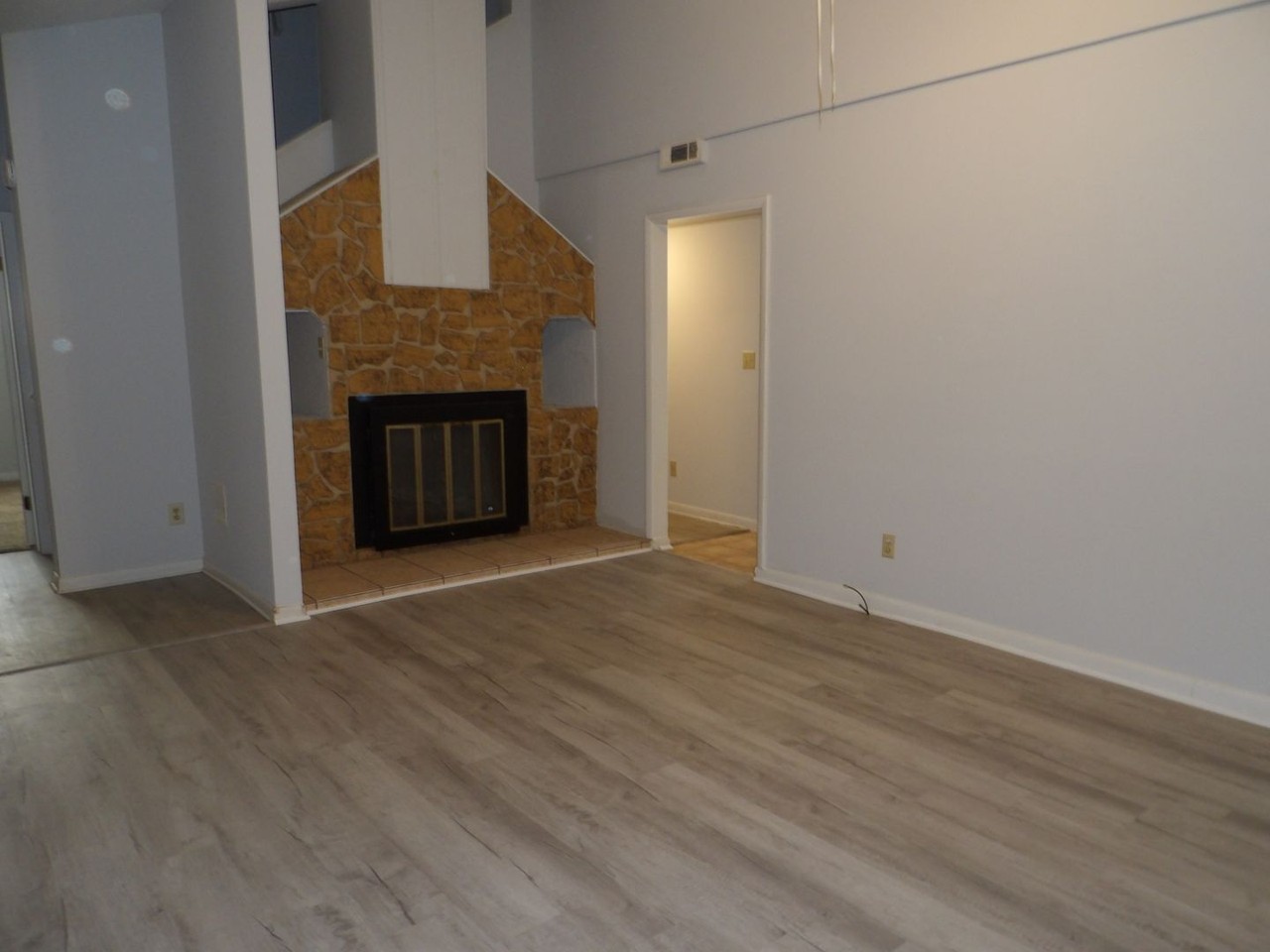 1577 Skipperville Rd - Photo 2 of 10
