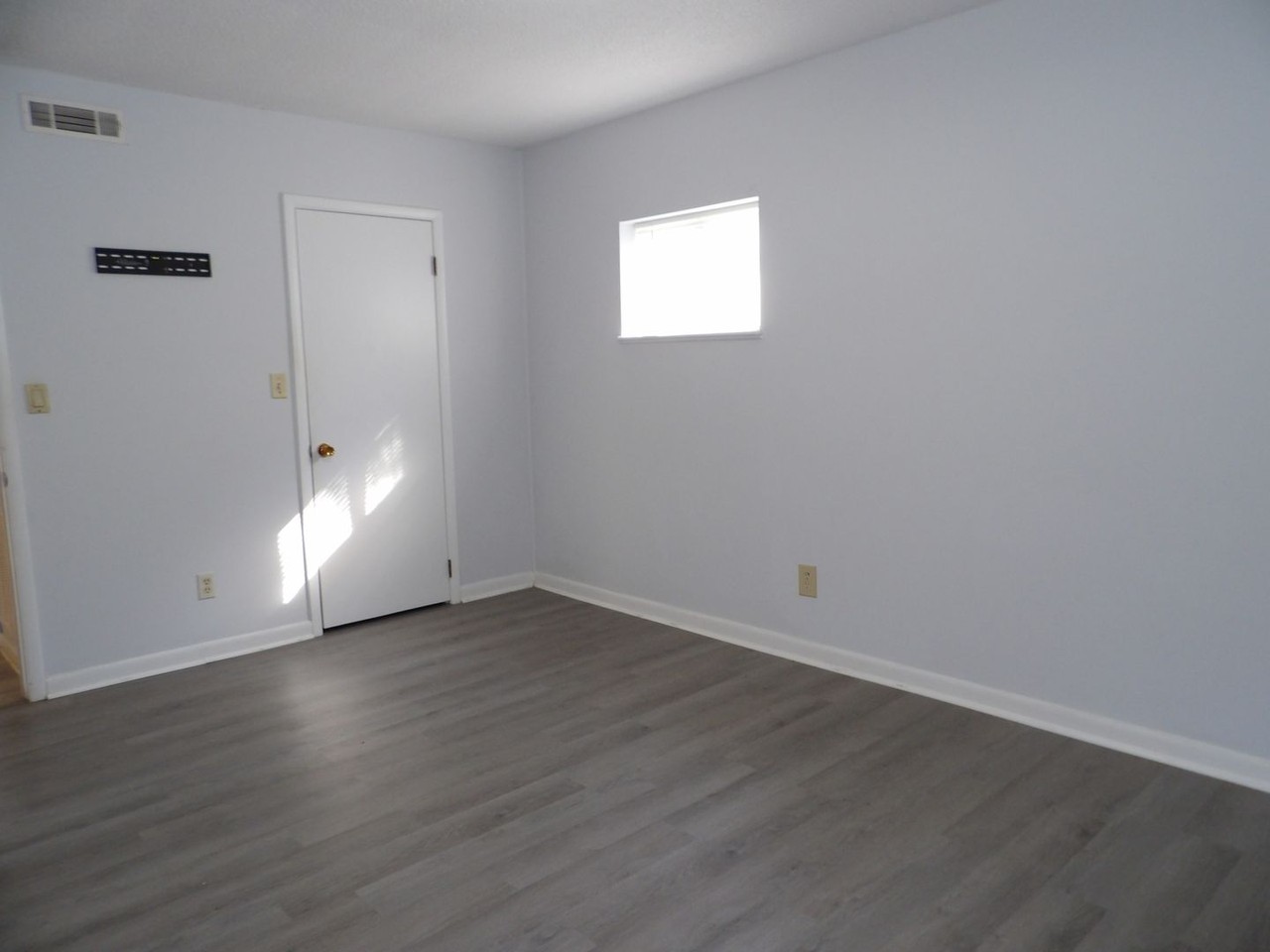 1577 Skipperville Rd - Photo 7 of 10