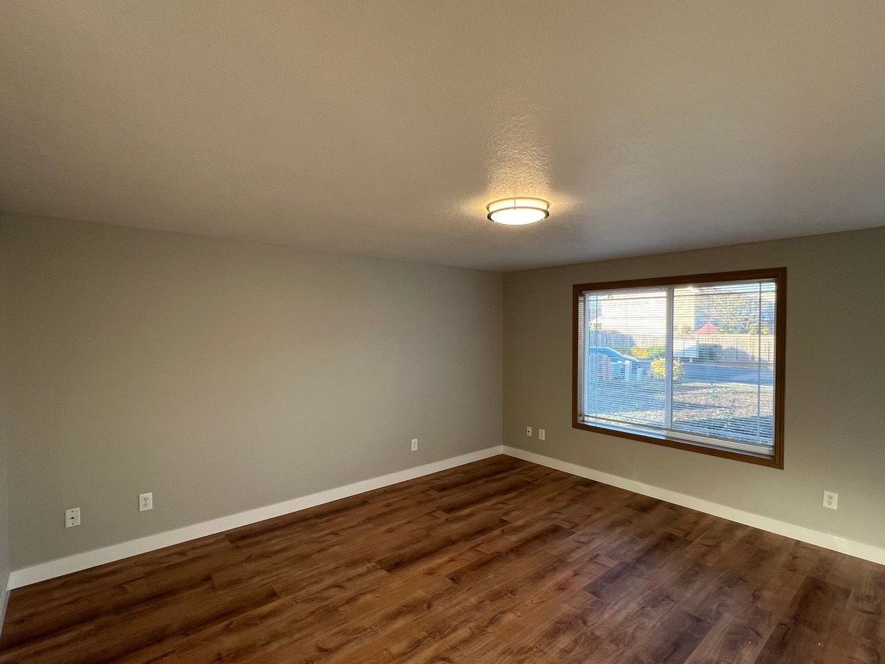 53 Warbler Dr - Photo 3 of 13