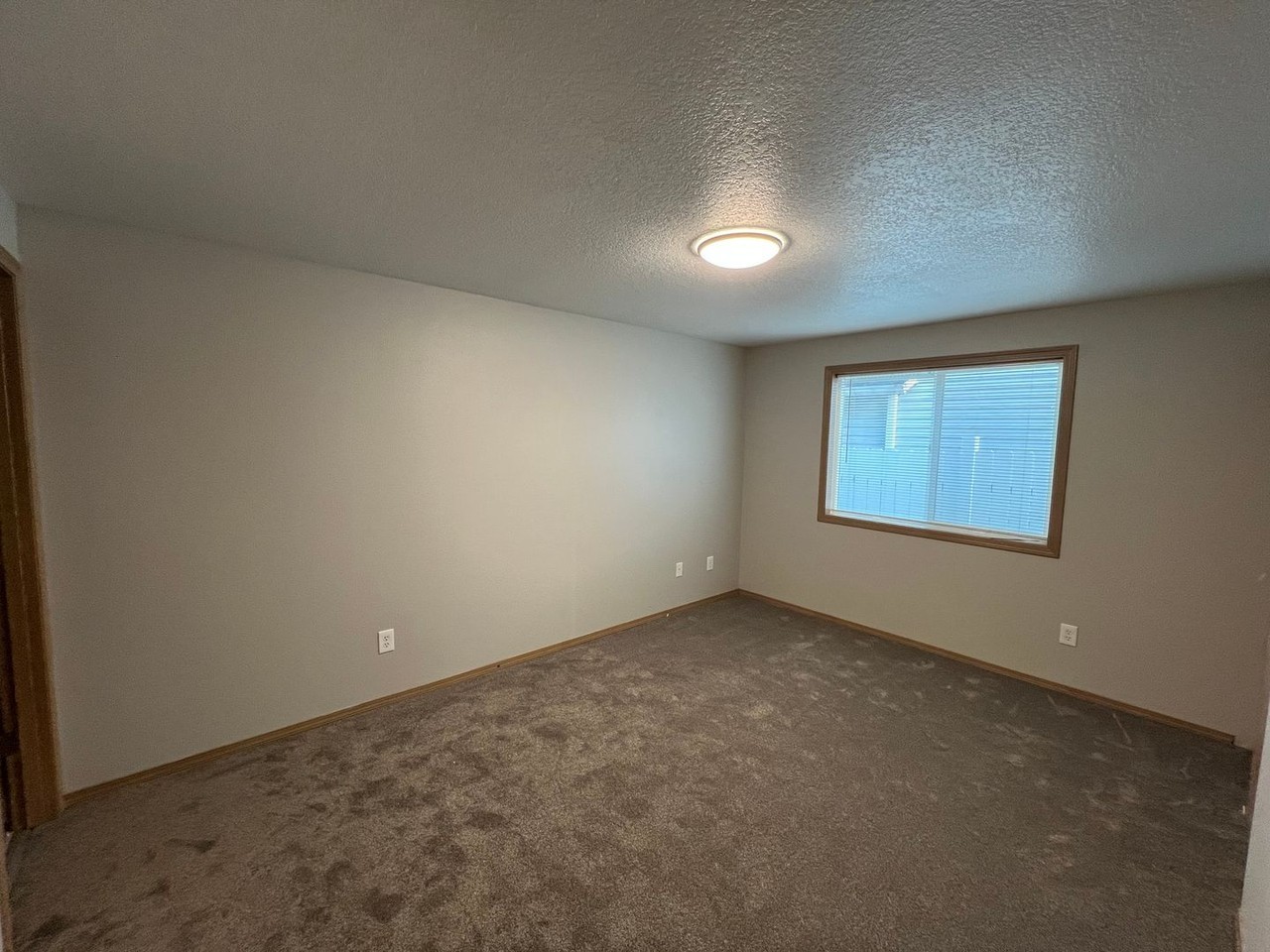 53 Warbler Dr - Photo 7 of 13