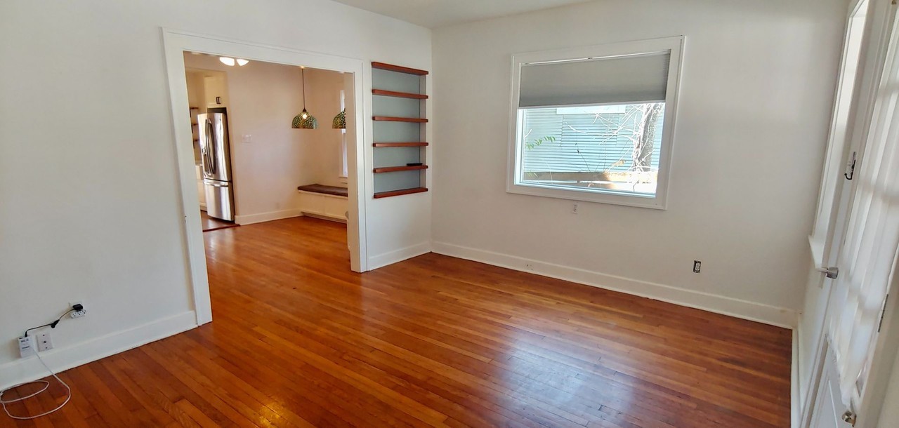 407 Terrace Dr - Photo 5 of 44