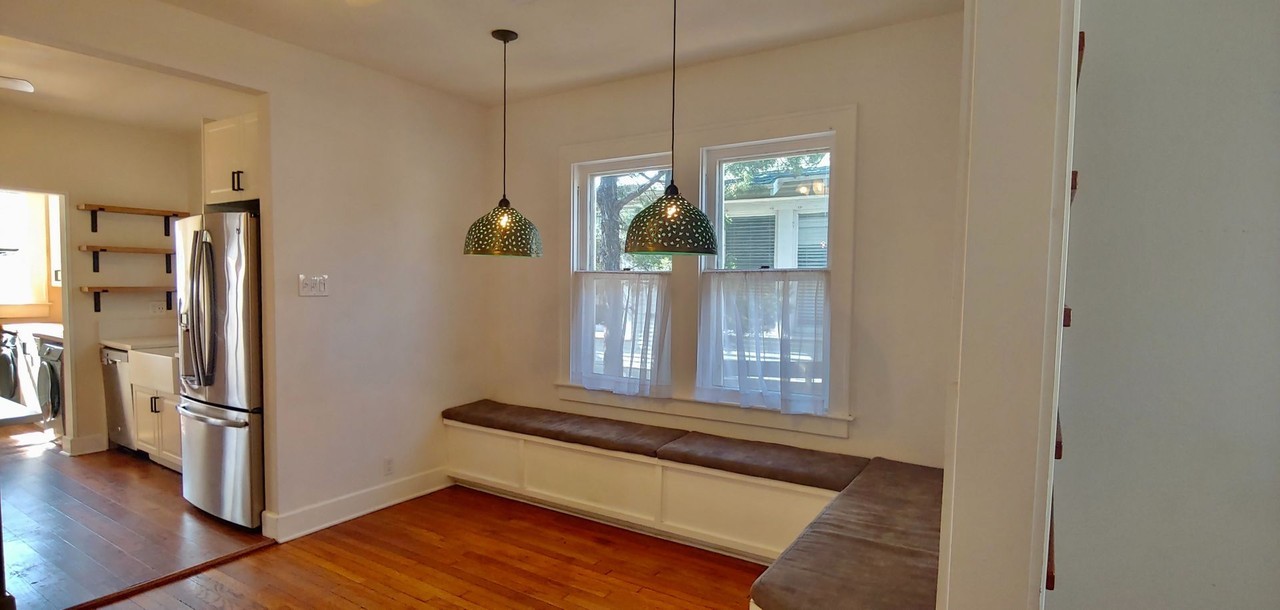407 Terrace Dr - Photo 6 of 44