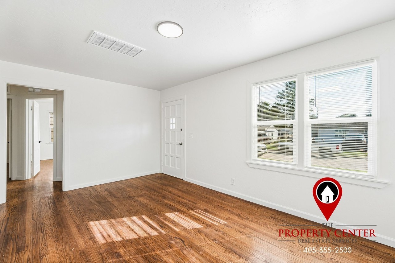 6619 Nw 32nd St - Photo 7 of 35