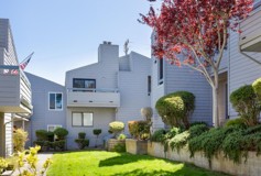 3095 Marina Dr - Photo 1 of 1