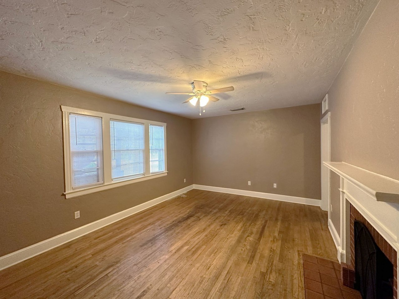 1835 Nw 5th Ave #1 - Photo 2 of 16